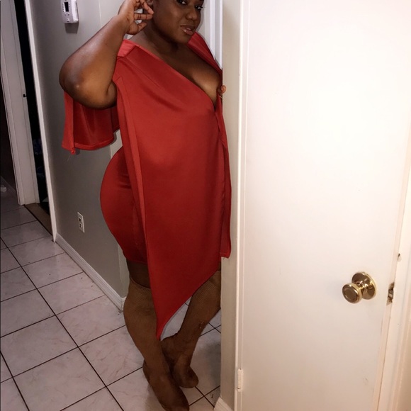 Cape Dress - Picture 2 of 6